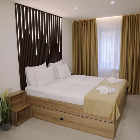 Sax-Win Hotel Pozega Ngoại thất bức ảnh