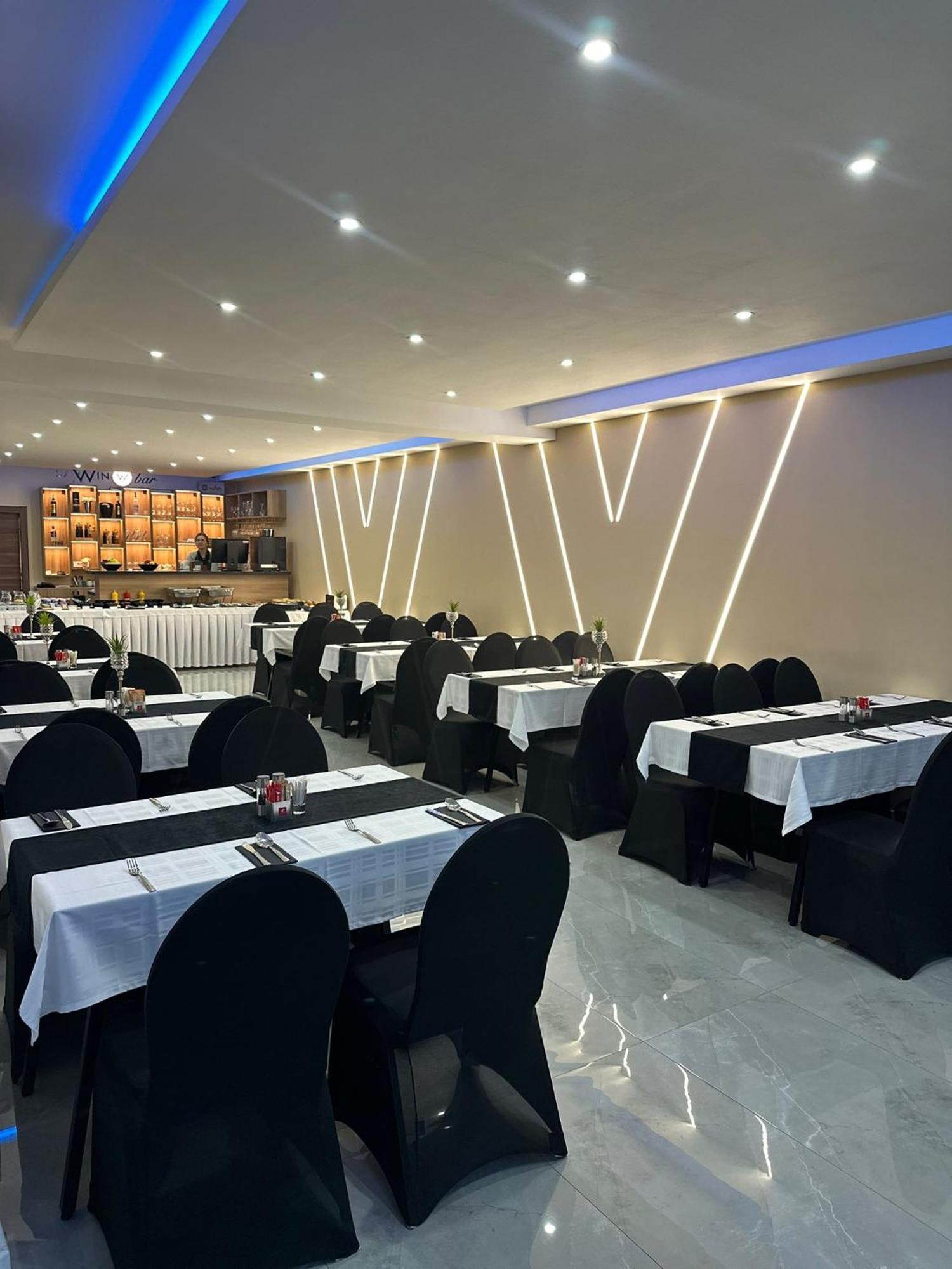 Sax-Win Hotel Pozega Ngoại thất bức ảnh
